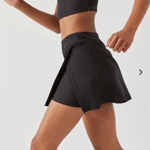 Outdoor Voices Court Skort Size Small- like new condition!!